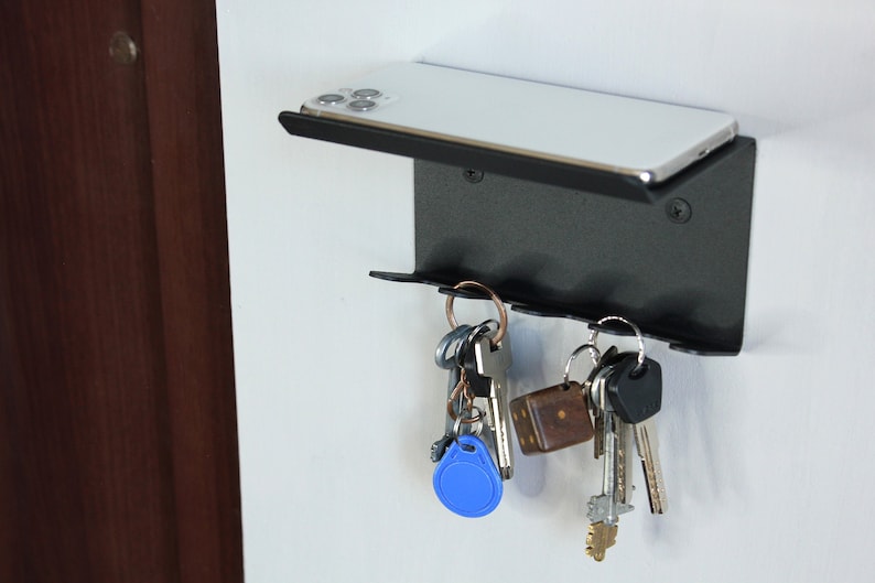 Wall mounted key shelf