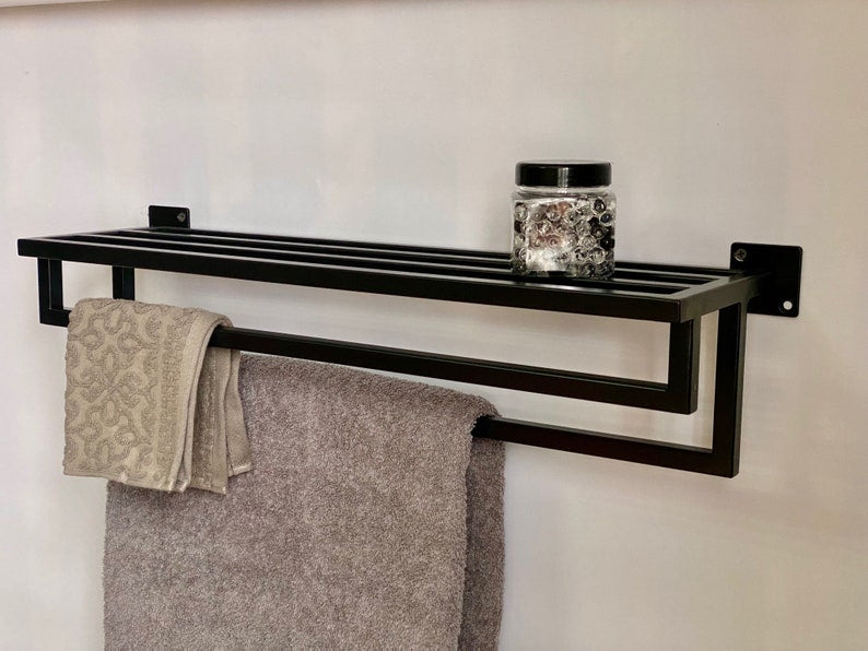 Bathroom towel rack