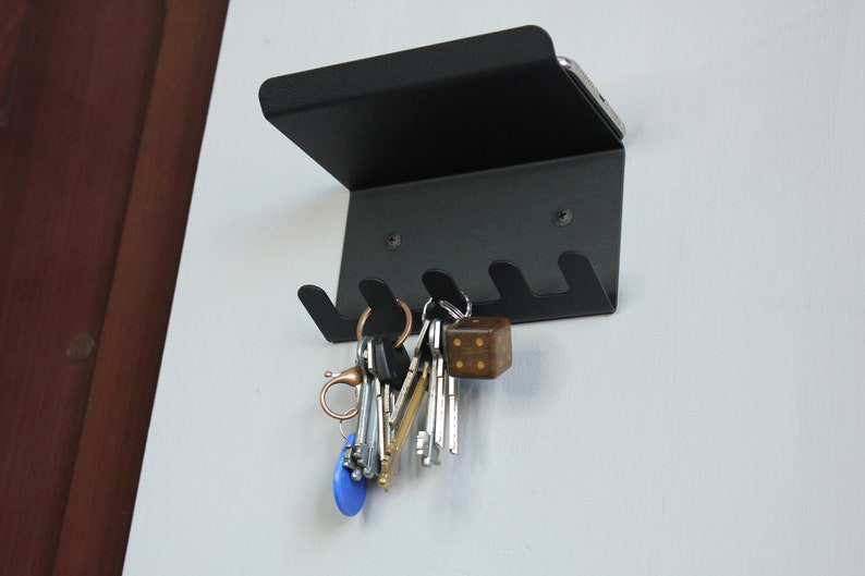 Wall mounted key shelf